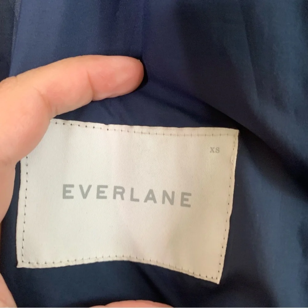 Everlane womens blue full zip hooded rain jacket XS